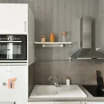 La Dame Avec Terrasse- 度假居 *