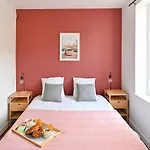 度假居 La Dame Avec Terrasse- *