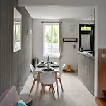 La Dame Avec Terrasse-