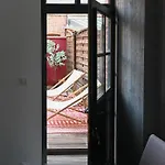 度假居 La Dame Avec Terrasse-