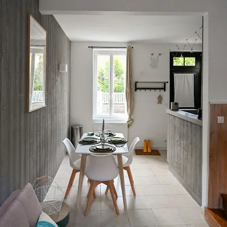 La Dame Avec Terrasse-