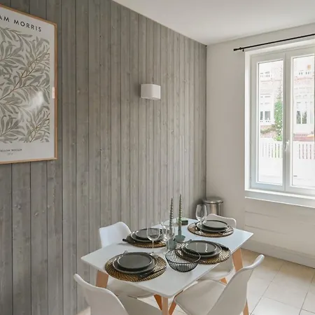 La Dame Avec Terrasse- Vakantiehuis *
